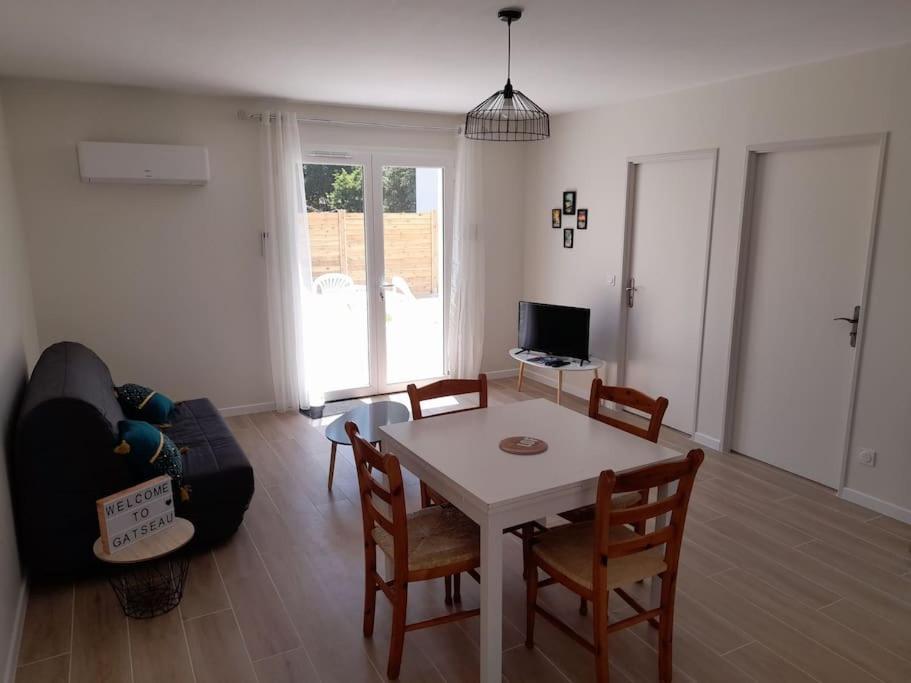 Apartamento Le Logis De Gatseau Les Mathes Exterior foto