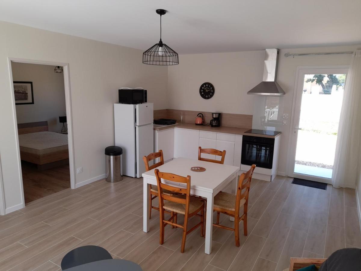 Apartamento Le Logis De Gatseau Les Mathes Exterior foto