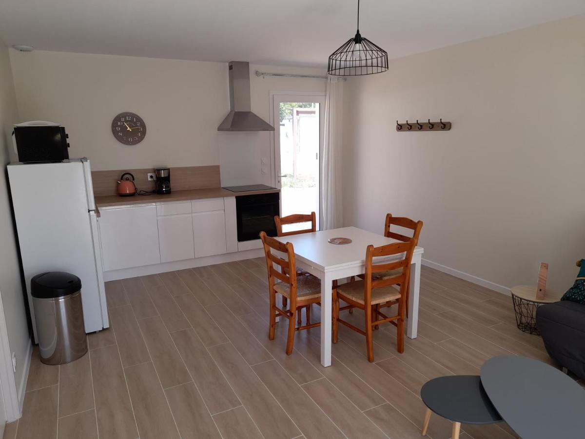 Apartamento Le Logis De Gatseau Les Mathes Exterior foto