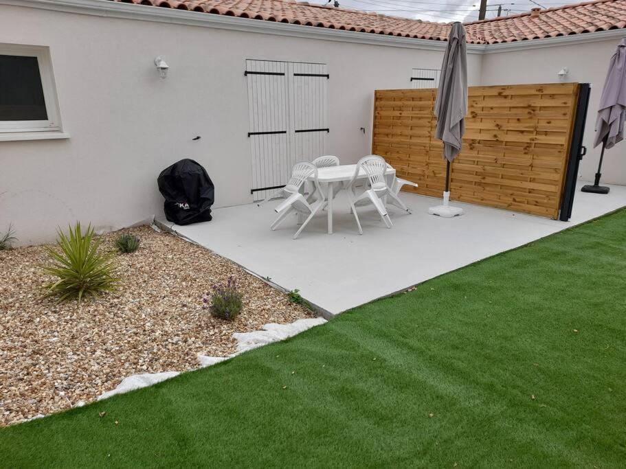 Apartamento Le Logis De Gatseau Les Mathes Exterior foto